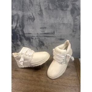 UGG Men's Neumel FT chukka boots in the Sea Salt Leather colorway Men’s Size 13